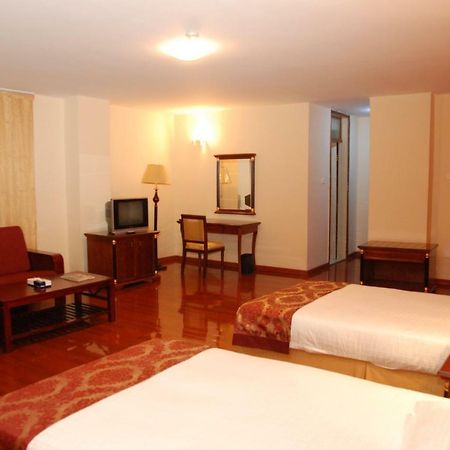 Churchill Addis Ababa Hotel Eksteriør billede
