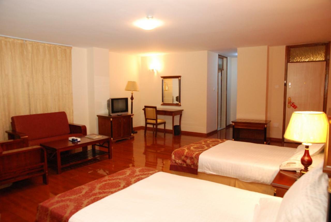 Churchill Addis Ababa Hotel Eksteriør billede