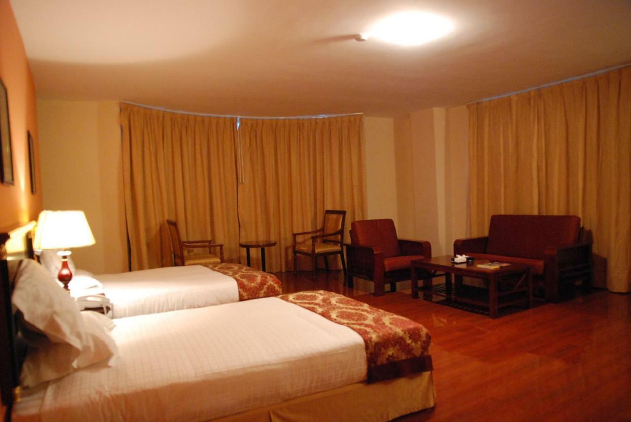 Churchill Addis Ababa Hotel Eksteriør billede